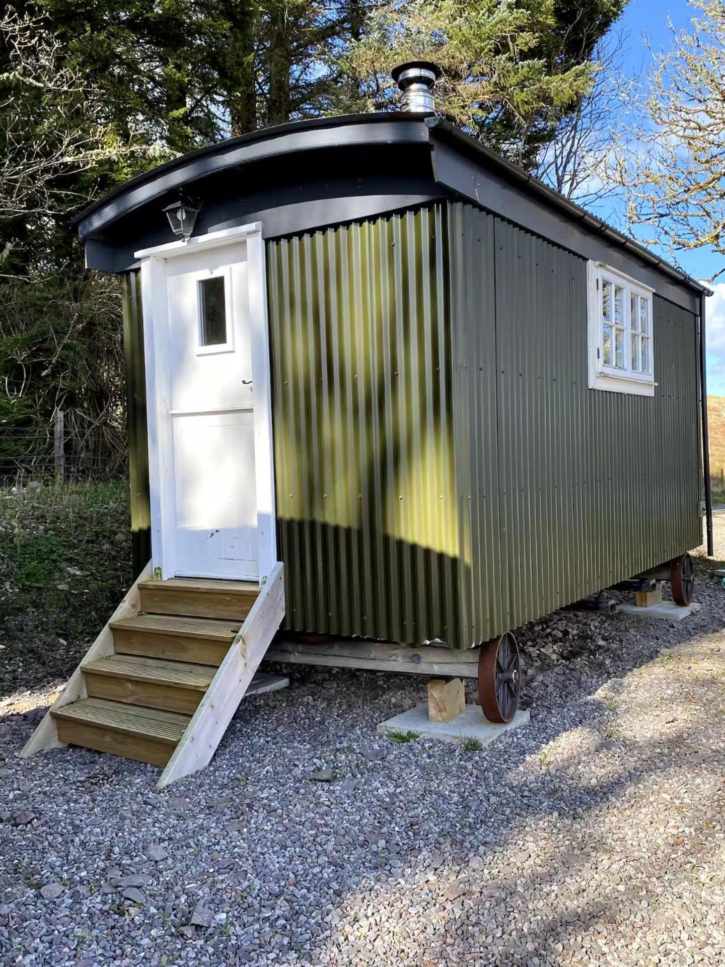 Corry Lodge Estate - Sheperds Huts Or Container Stays With Sea View Broadford (Isle of Skye) Eksteriør bilde