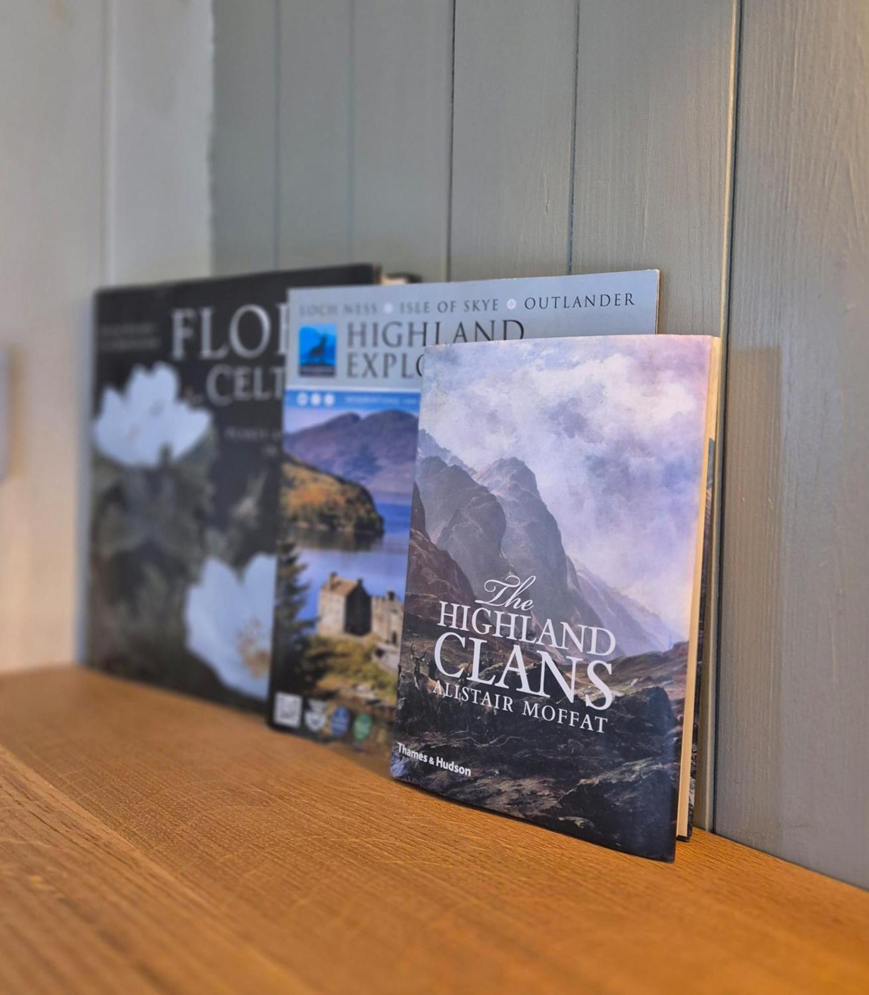 Corry Lodge Estate - Sheperds Huts Or Container Stays With Sea View Broadford (Isle of Skye) Eksteriør bilde