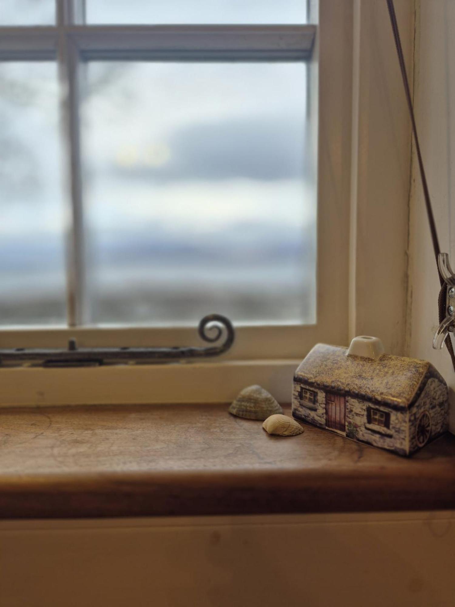 Corry Lodge Estate - Sheperds Huts Or Container Stays With Sea View Broadford (Isle of Skye) Eksteriør bilde