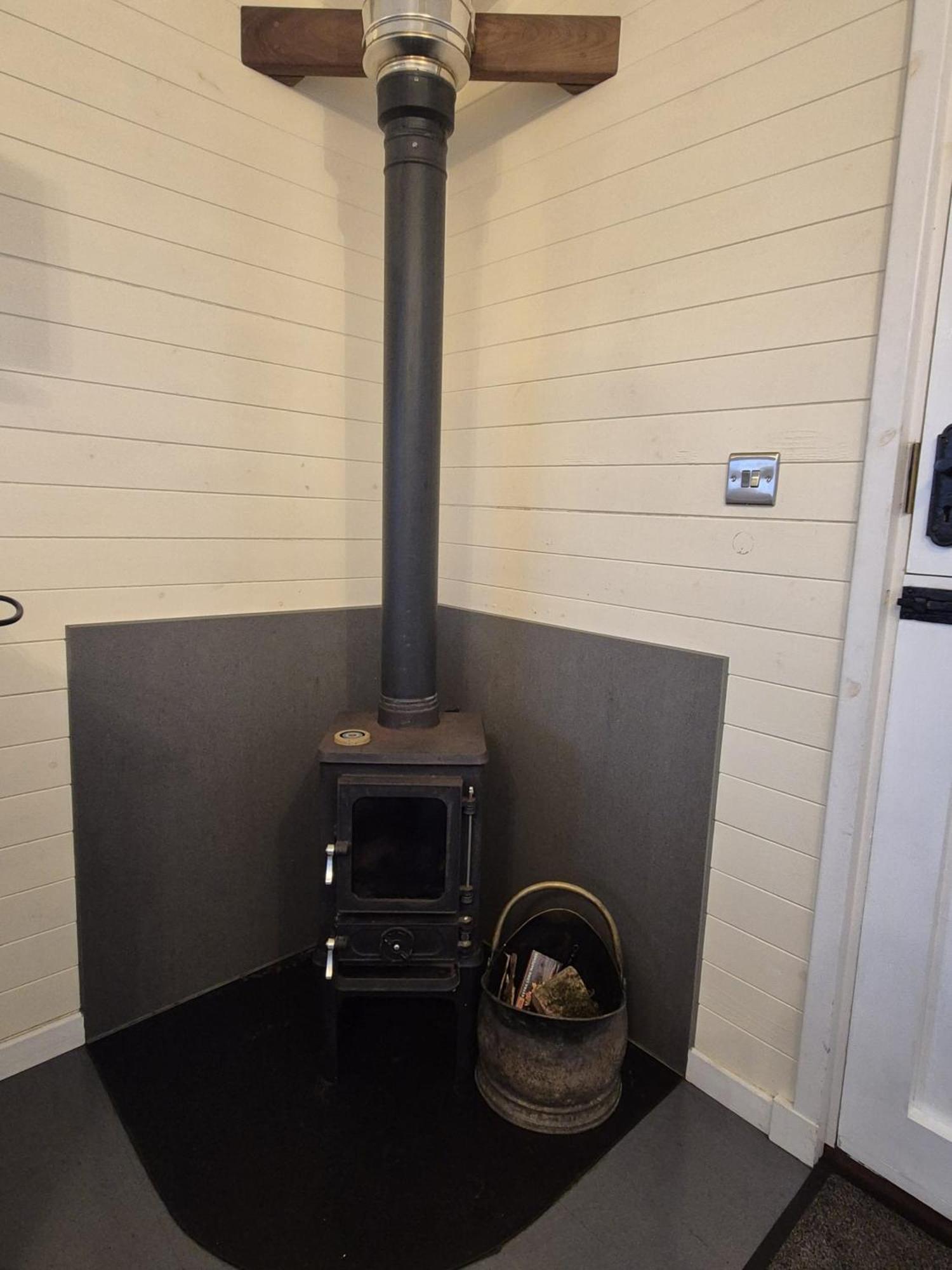 Corry Lodge Estate - Sheperds Huts Or Container Stays With Sea View Broadford (Isle of Skye) Eksteriør bilde